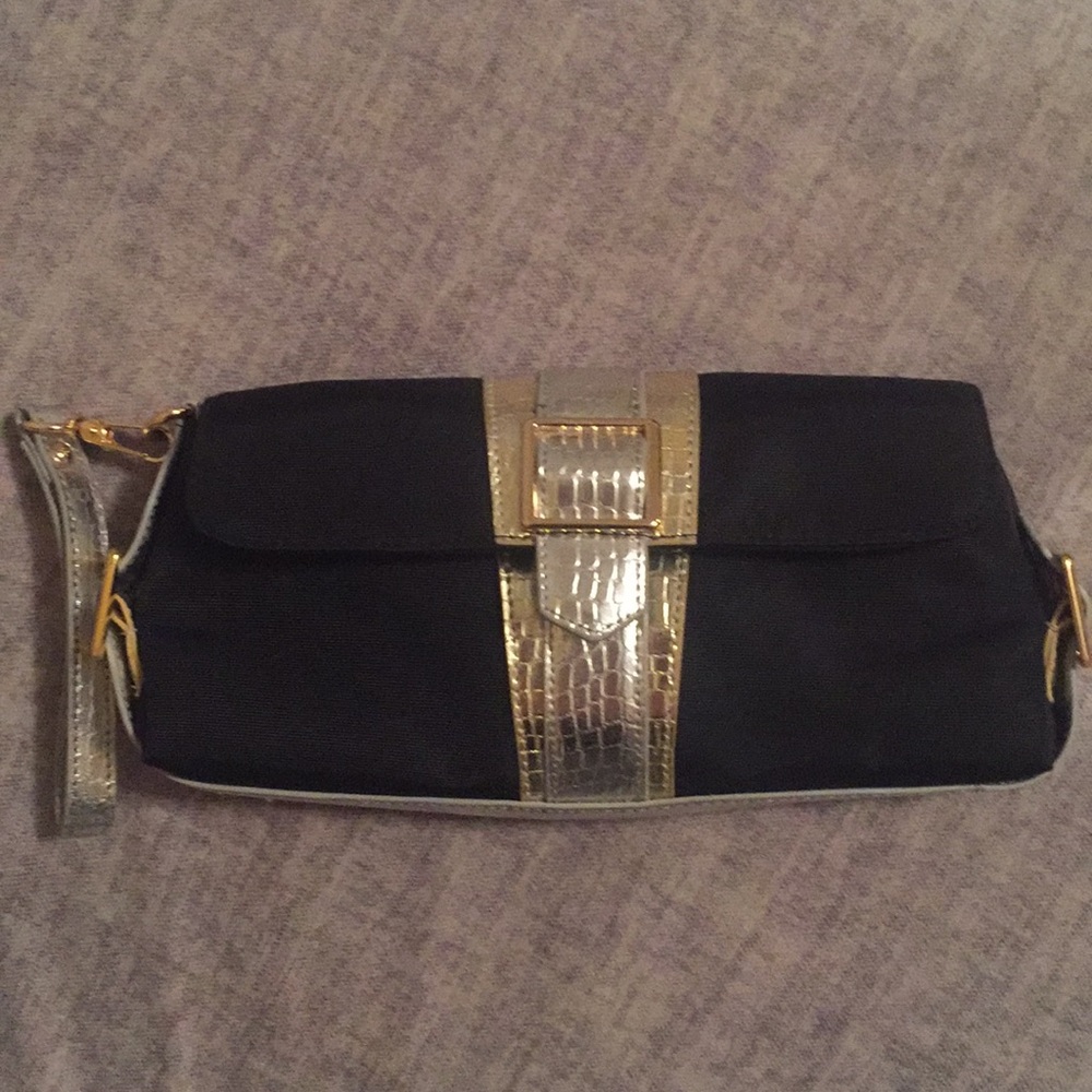Like new BCBG Paris clutch